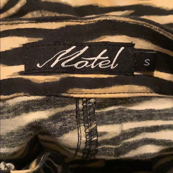 Tiger mini skirt - Picture 4 of 5